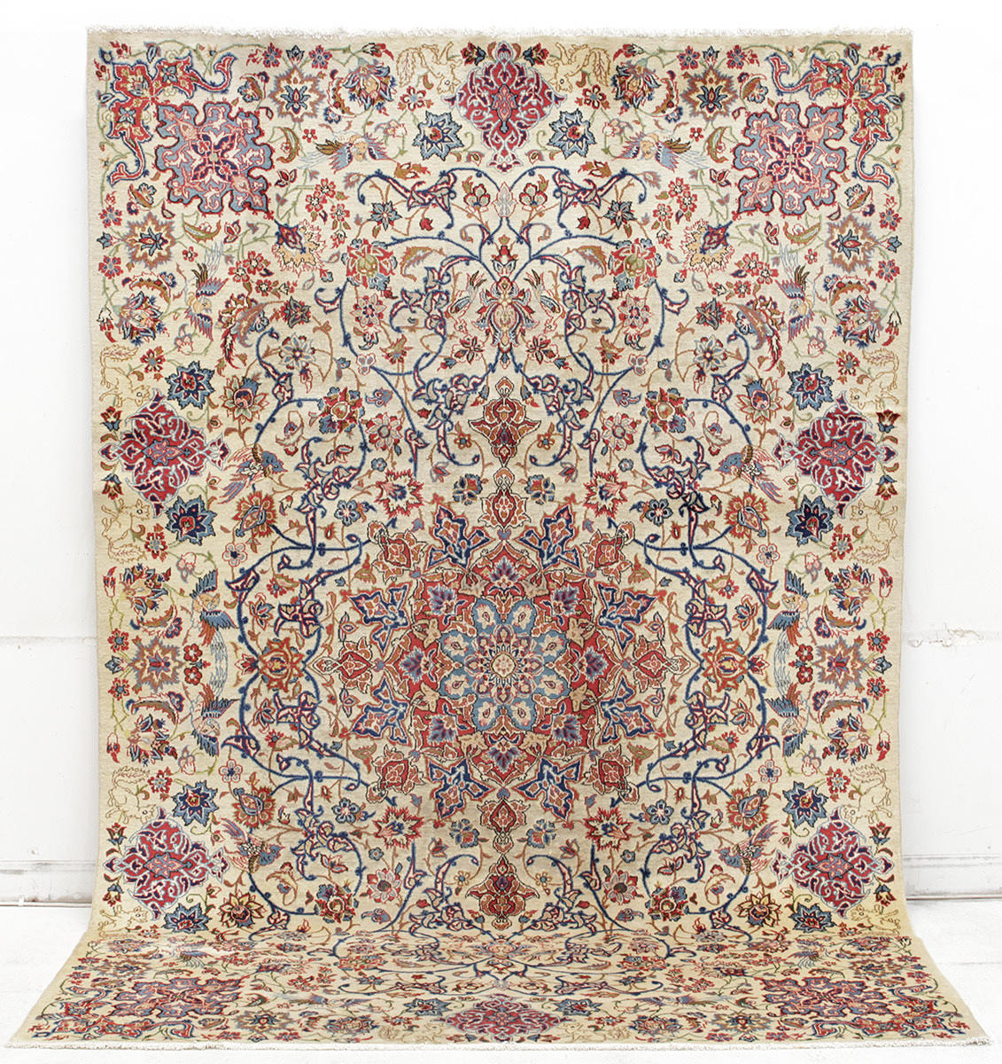 MATTA, Persisk, äldre figural Keshan, 325 x 215 cm.