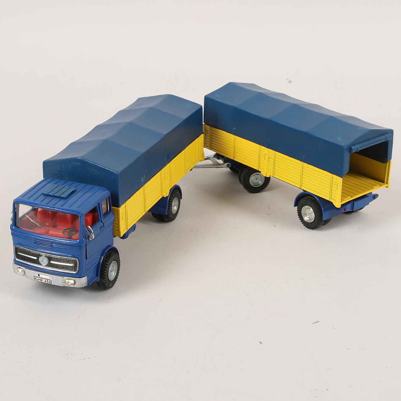 大型 dinkytoys Mercedes Benz Truck&Trailer TOY TRUCK, “Mercedes-Benz Truck and Trailer”, Dinky Toys, England