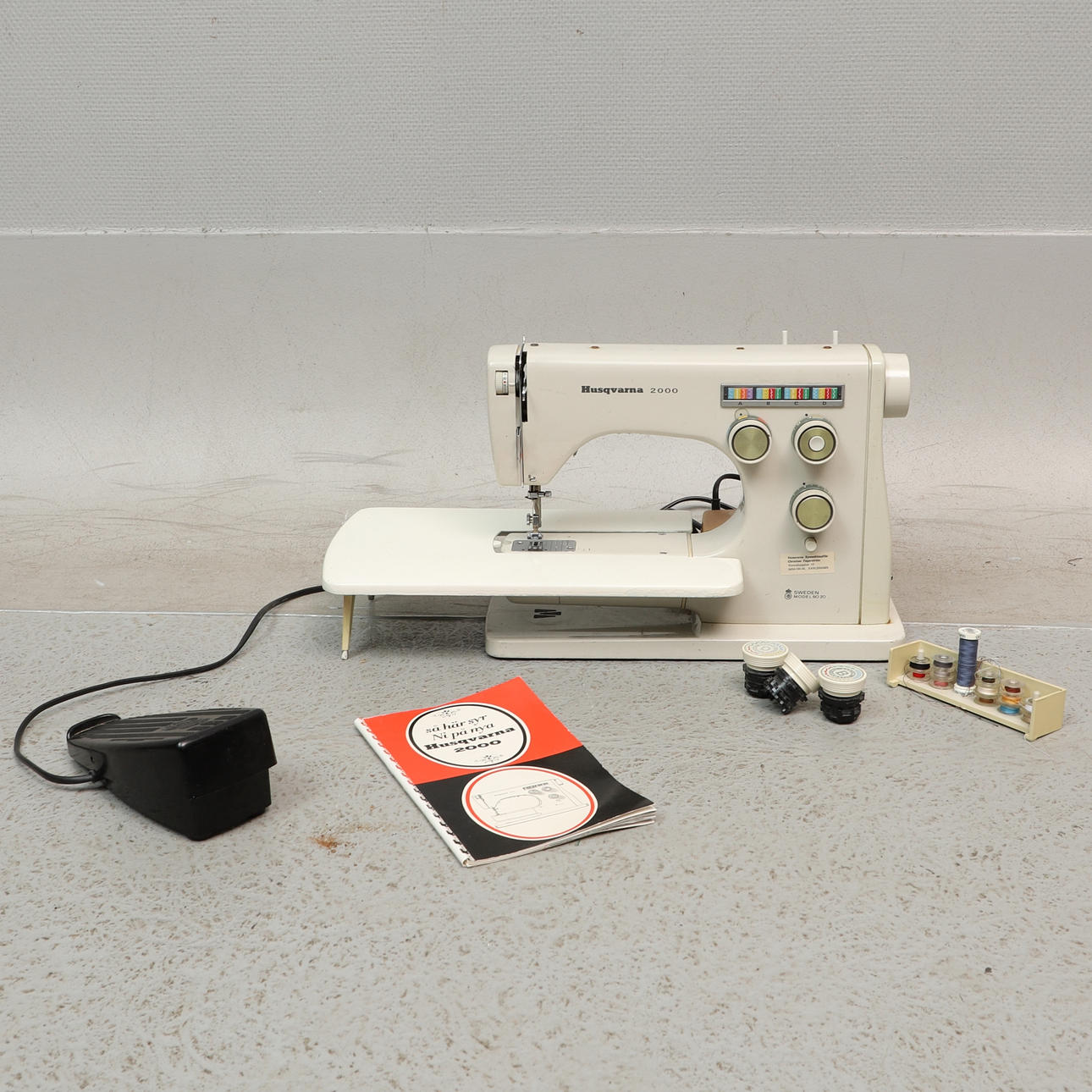 A SEWING MACHINE, Husqvarna 2000, 1960/70's.