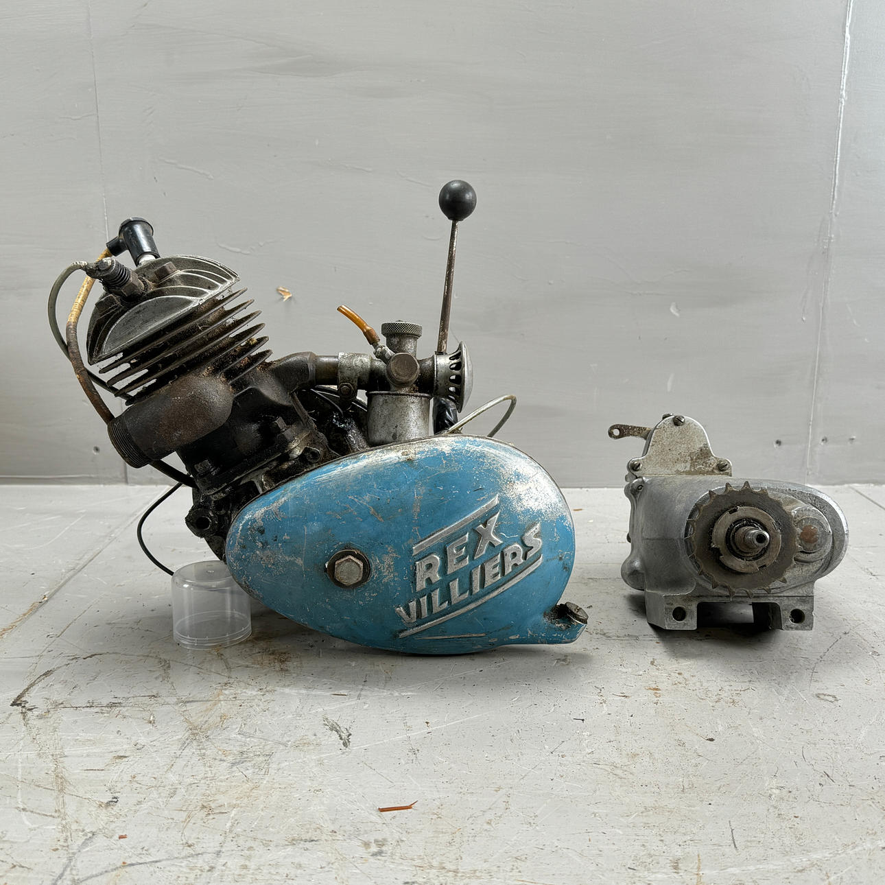 VILLIERS, engine and gearbox, 1930s/50s.