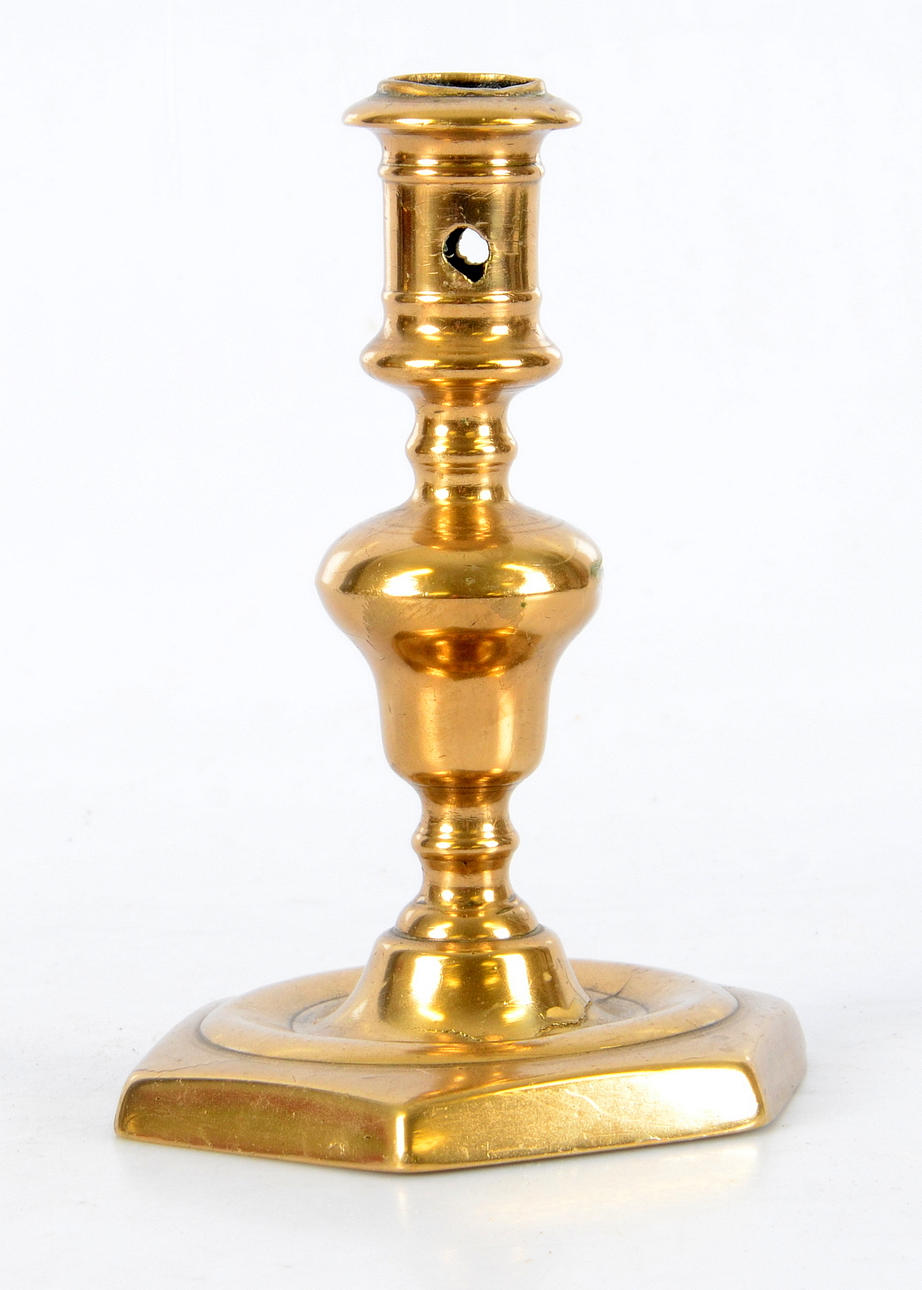 BAROCKLJUSSTAKE, mässing, 1600-tal.