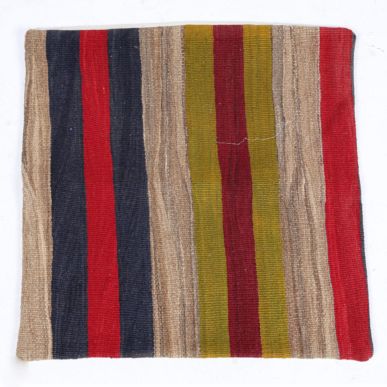 EINE KELIM-KISSENHÜLLE, MÖGLICHERWEISE JAJIM.