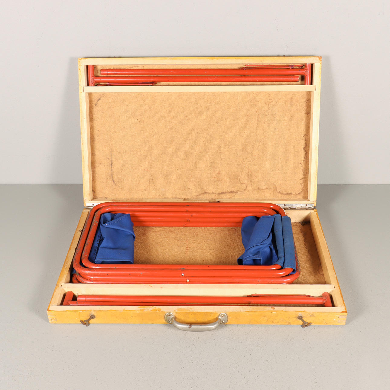 CAMPINGSET bord och 4 stolar.