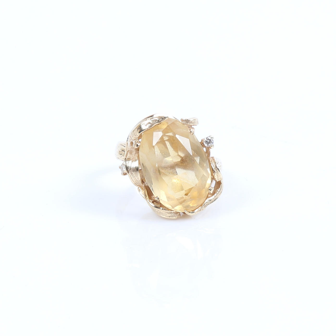 CITRINE COCKTAIL RING.