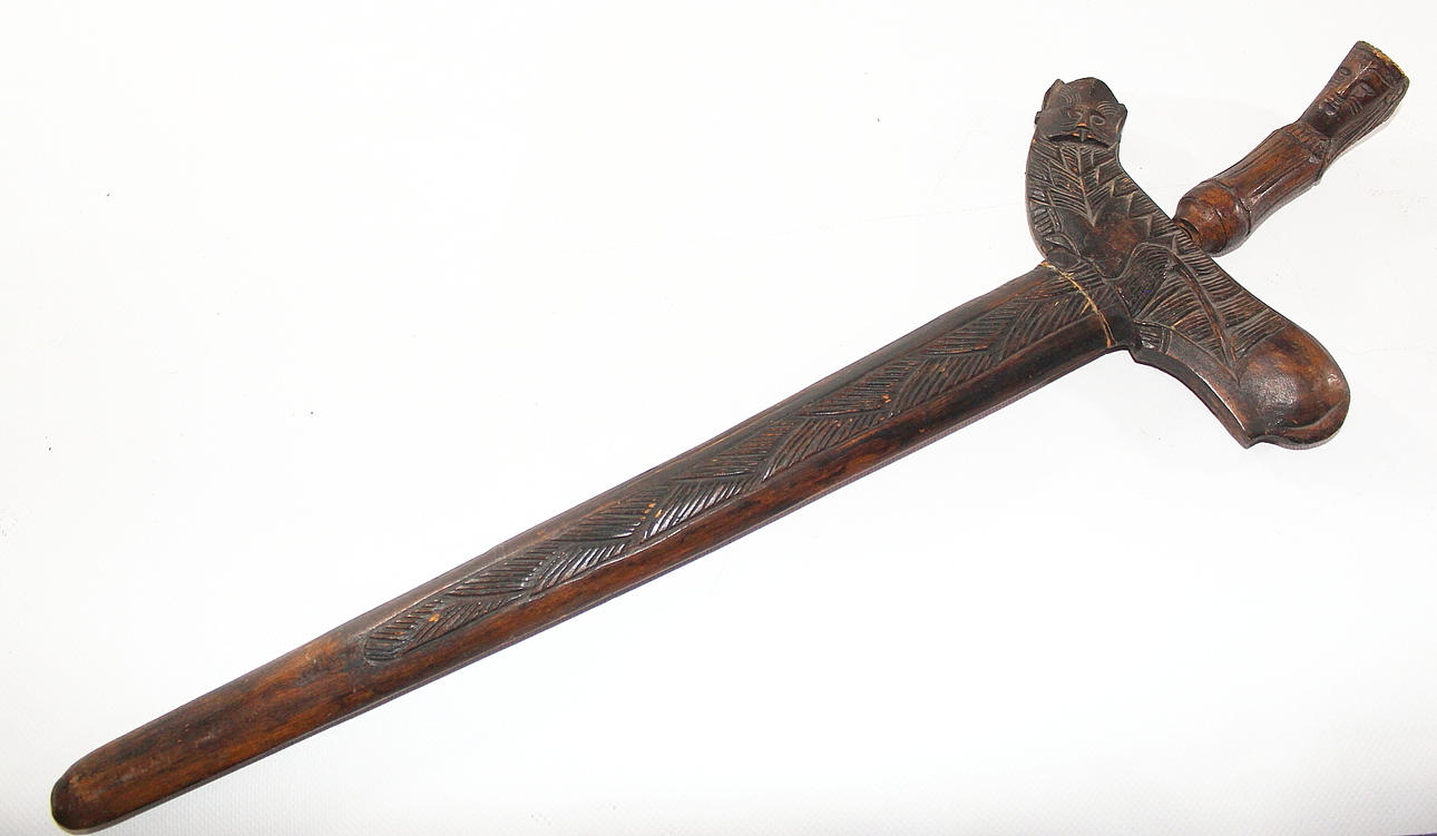 SVÄRD med SLIDA, trä, Sumatra keris sword.