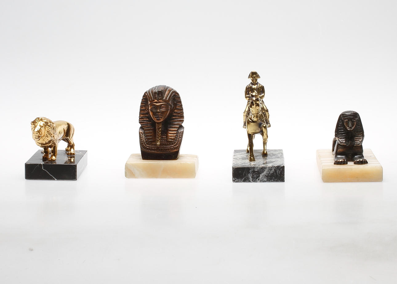 BREVPRESSAR, 4 st, metall och sten, 1900-tal.