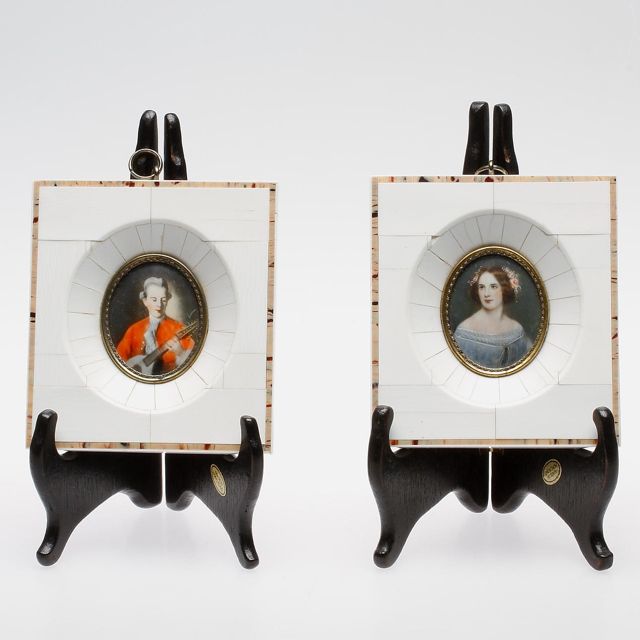 MINIATYRER, 2 st, blandteknik, 1900-talets första hälft.