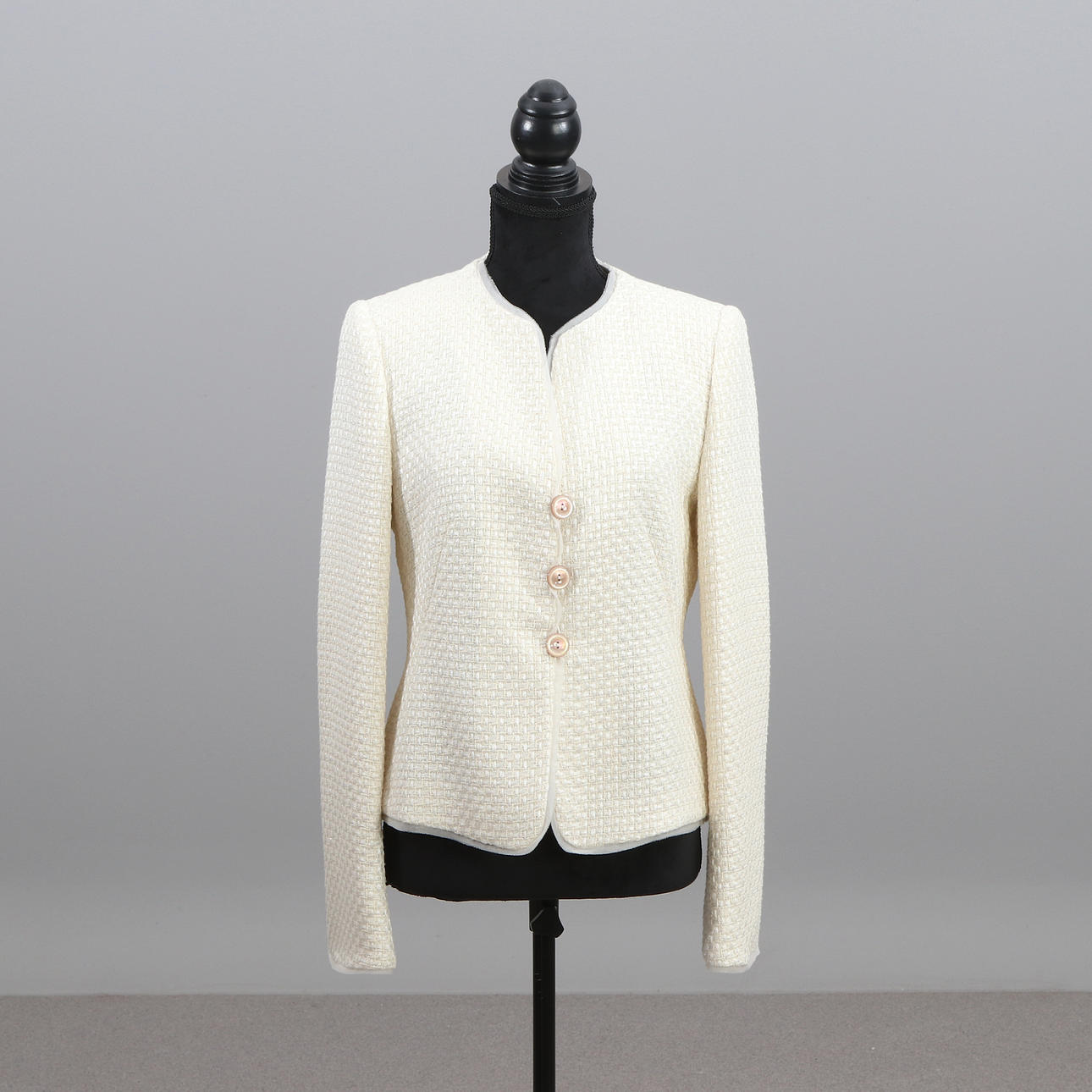 ARMANI, KAVAJ. Crèmevit bomullsbladning.