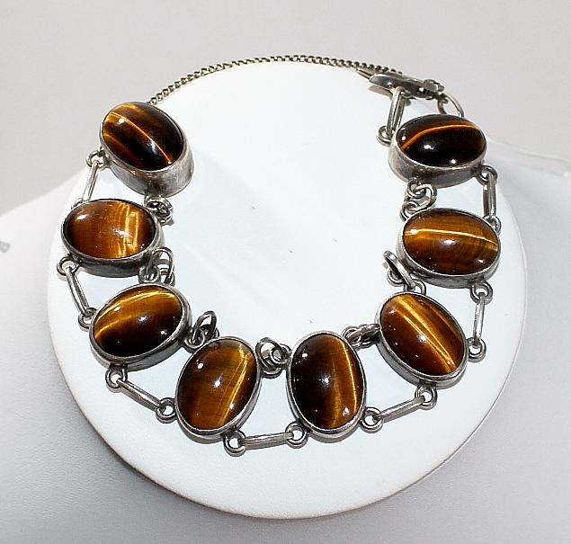 ARMBAND, silver med tigeröga, 41 gr, Gussi Malmö.