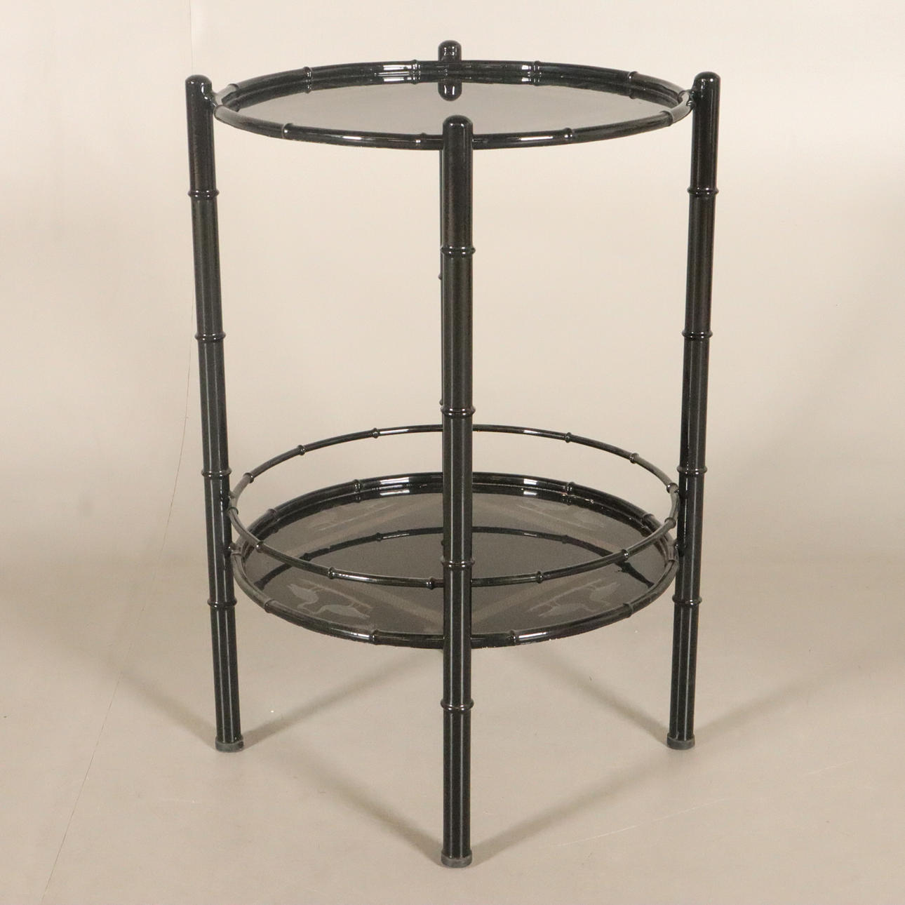 SIVUPÖYTÄ, metalli.