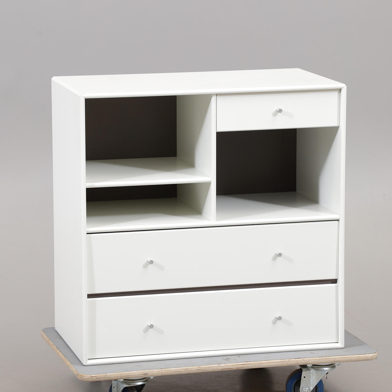 PETER J LASSEN. Agentur, Montana, Dänemark, 2000er.