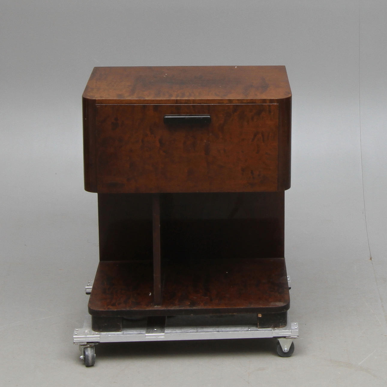 GRAMOFONMÖBEL, Luxor, modell SWL-6.