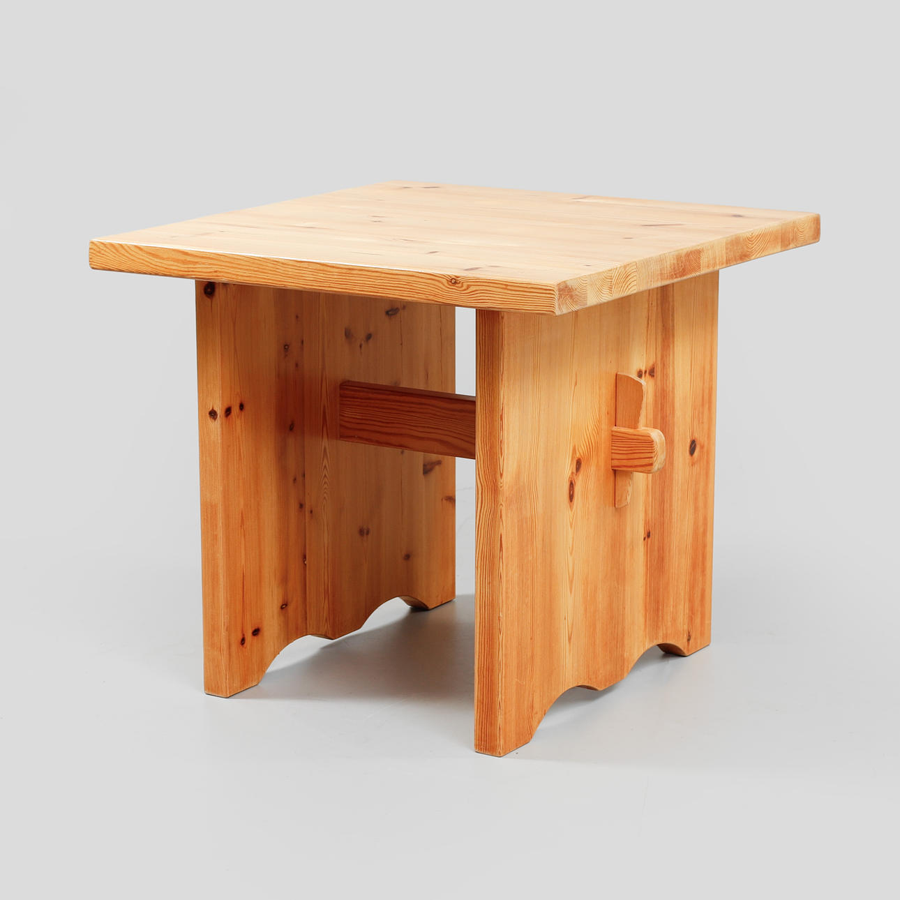 BORD, furu, 1900-tal.