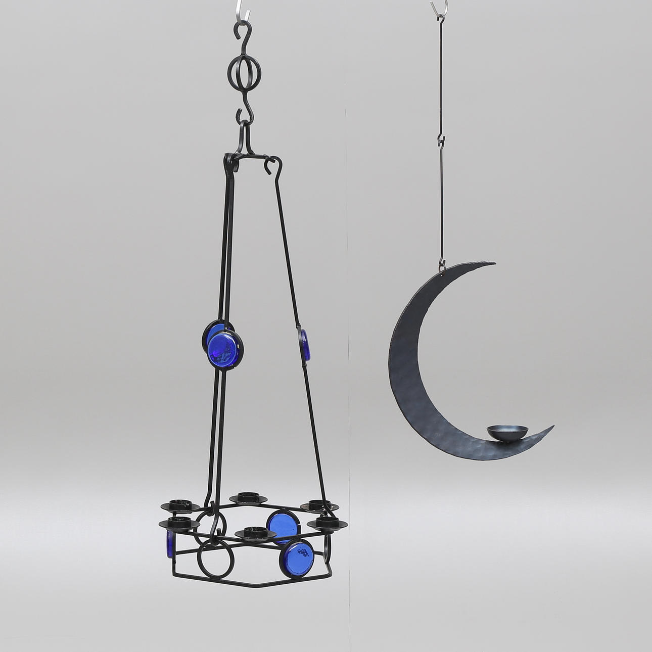 HÄNGLJUSSTAKE, Boda samt LJUSKRONA, smide/glas.