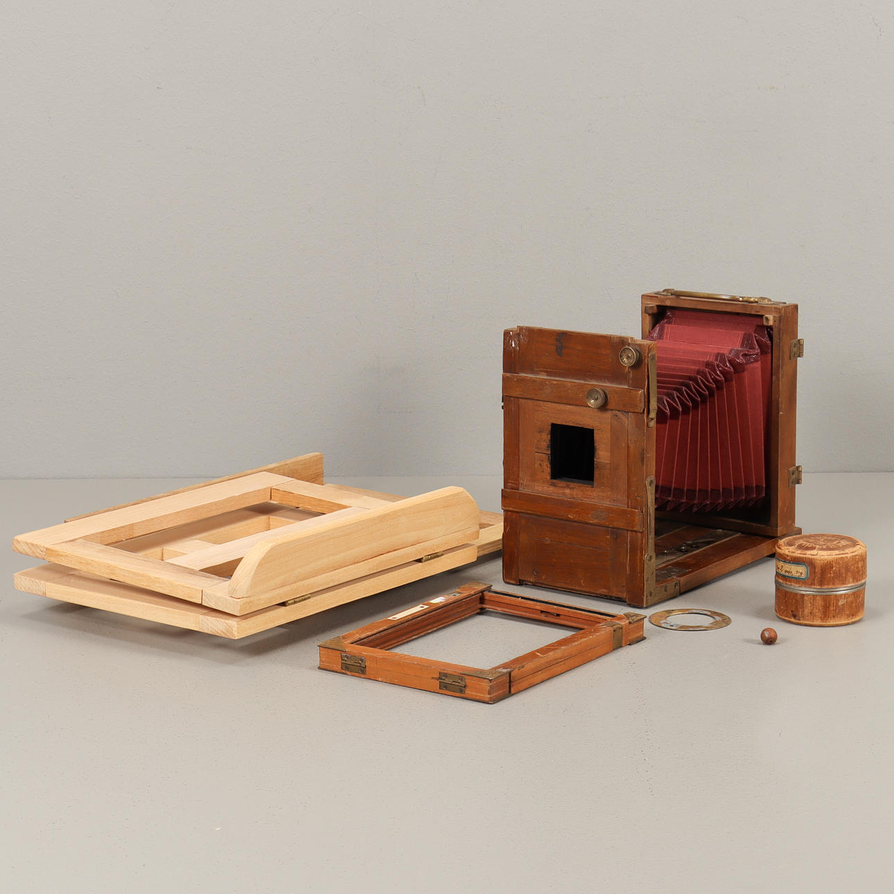 CÁMARA DE ESTUDIO Emil Busch AG.