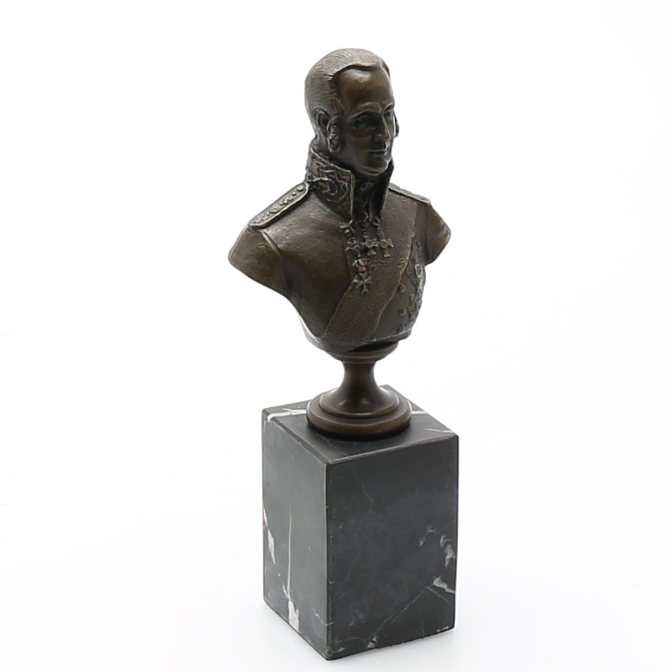 BYST i brons, rysk adlig person, senare gjutning, märkt Romanov.