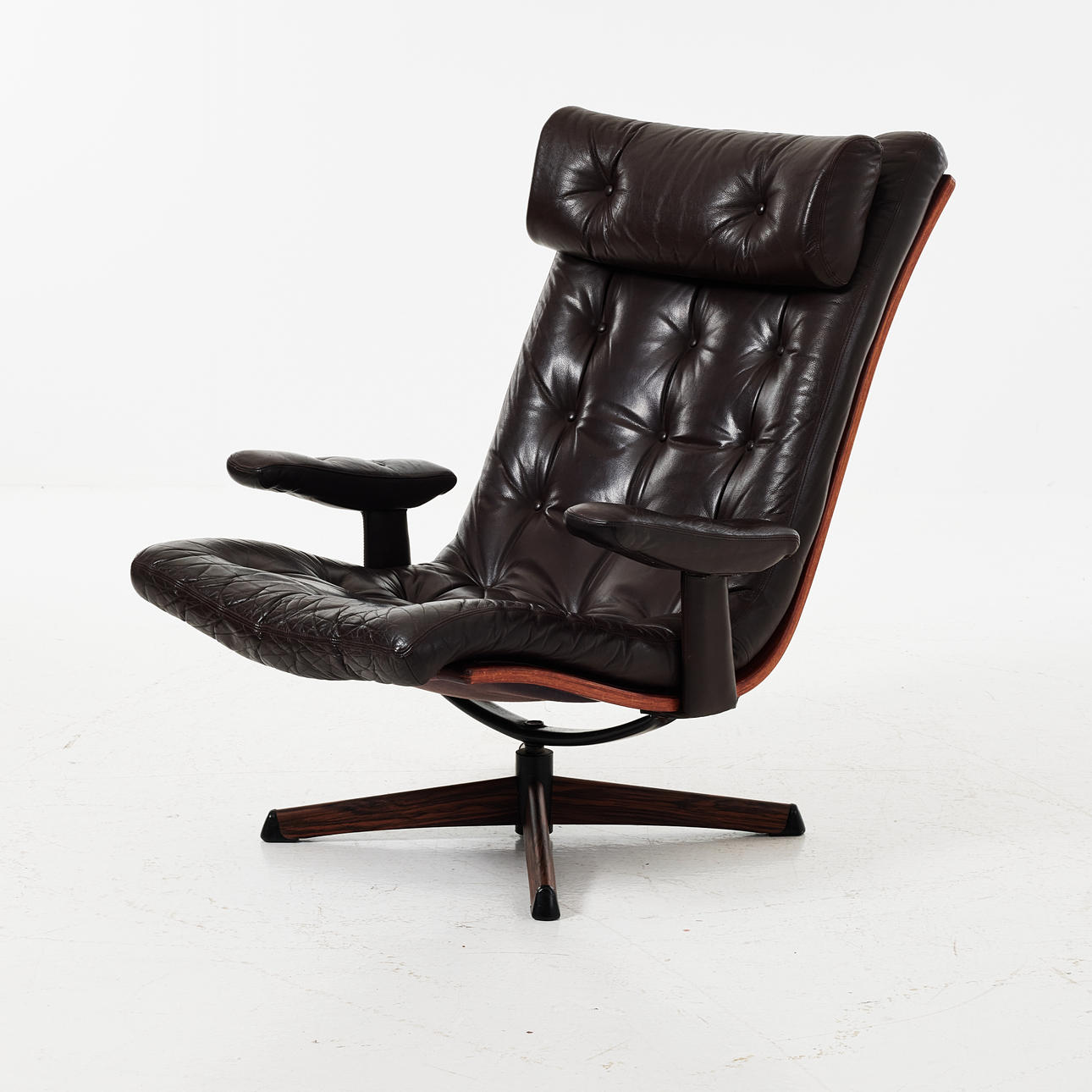 LÆNESTOL, „Dolphin“, Göte møbler.