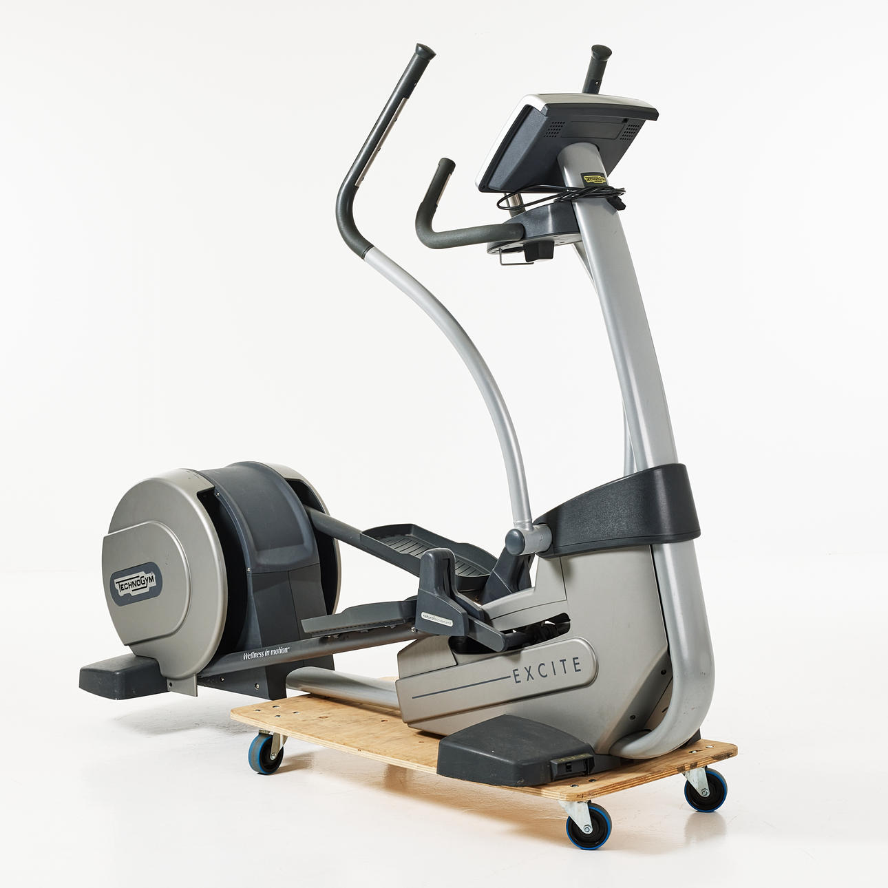 CROSSTRAINER. TechnoGym Excite.