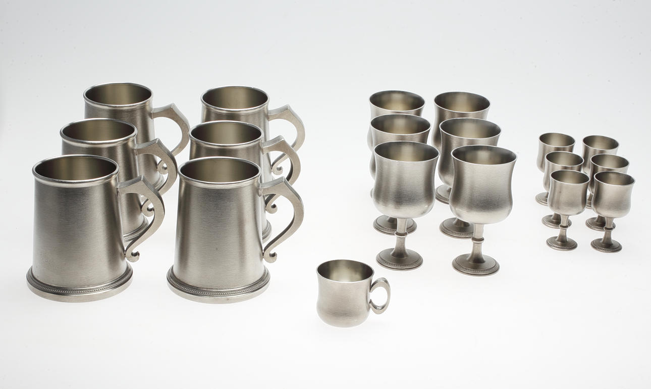 TENNSERVIS, 19 delar, bl a Markströms, Uppsala, 1970-tal.