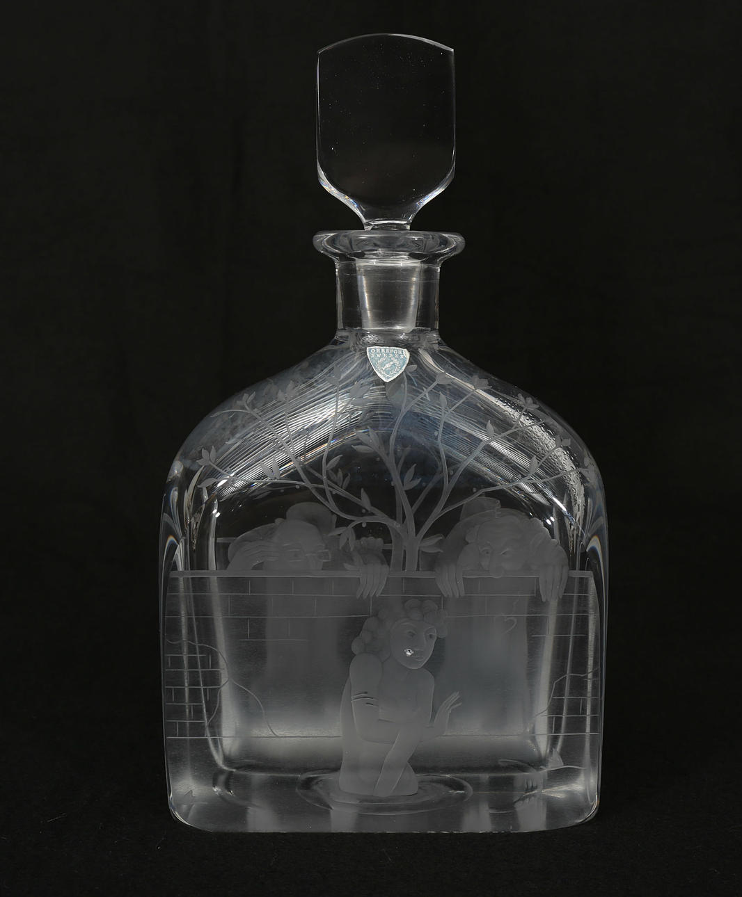 EDWARD HALD. Karaff med propp, "Susanna i badet", signerad, Orrefors.