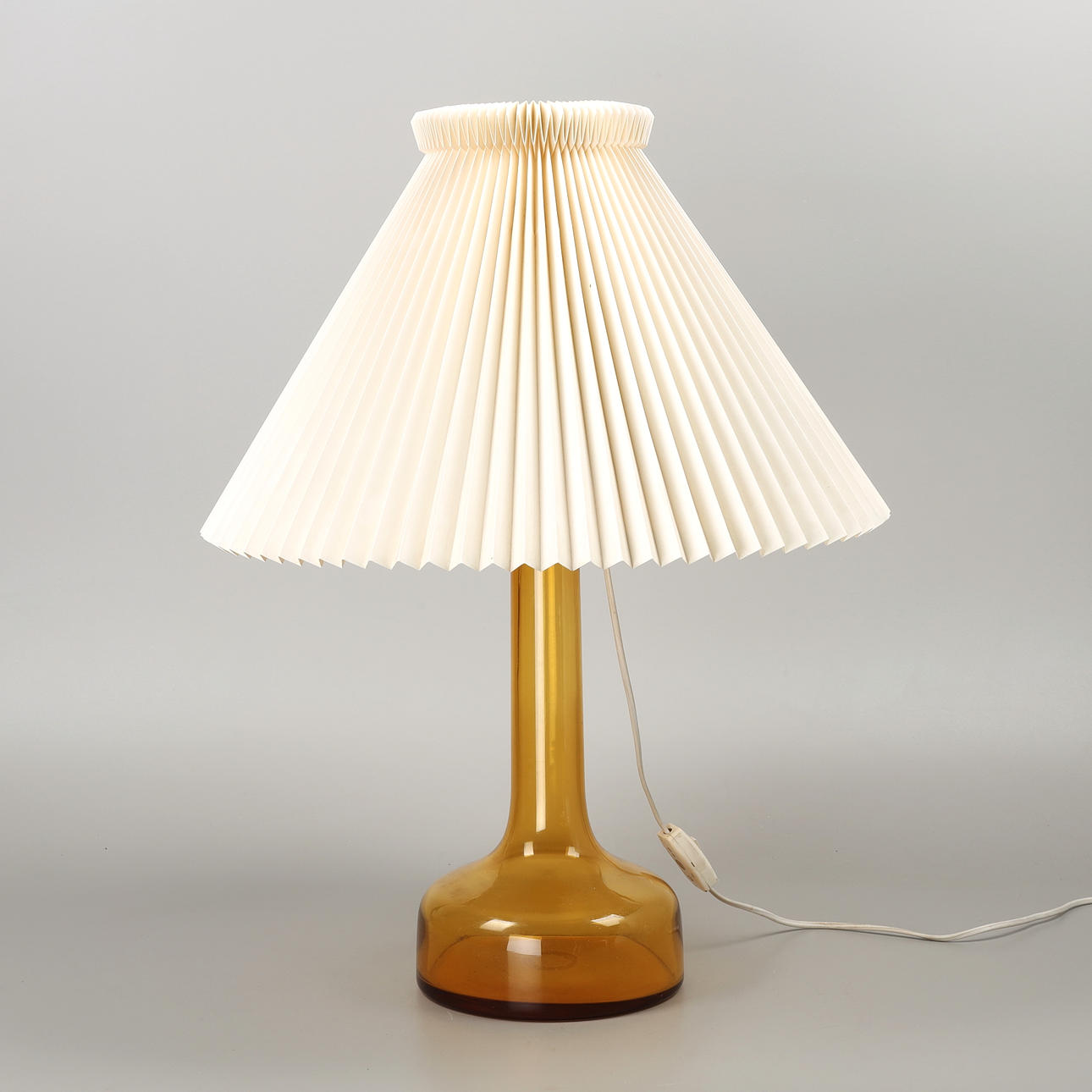 Bordlampe, model 311, glas, Le Klint.
