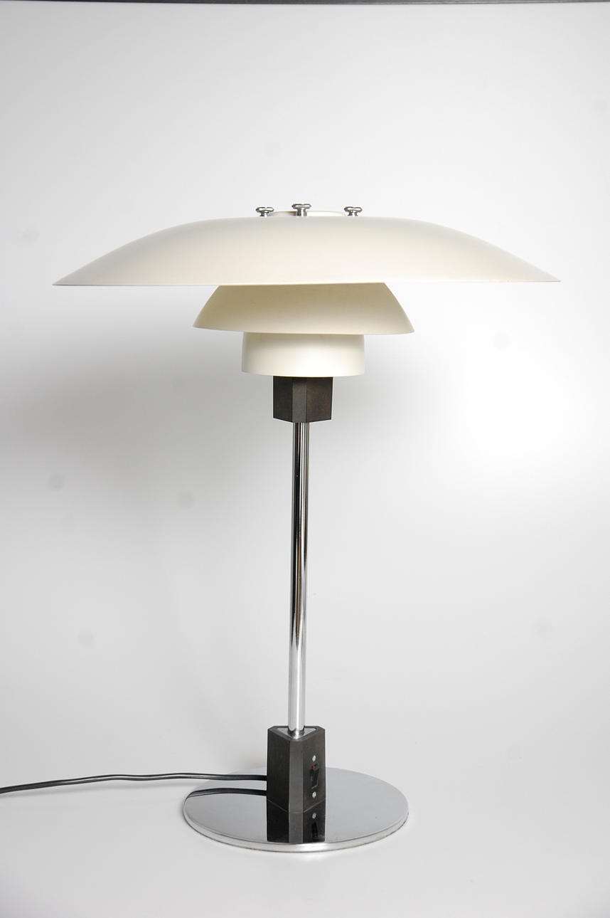 BORDSLAMPA, PH-4/3 Poul Henningsen, Louis Poulsen Danmark.