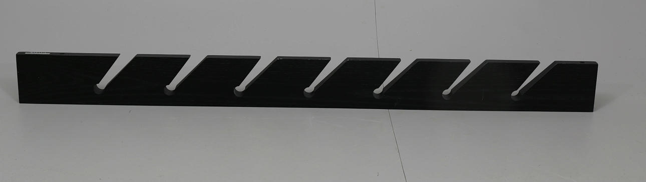 TIDNINGSHYLLA, svartlaserad ek, "Magasin", Jonas Bohlin, Källemo, 1988.