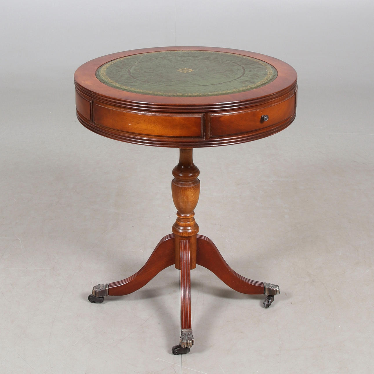 KARUSELLBORD, engelsk stil, 1900-tal.