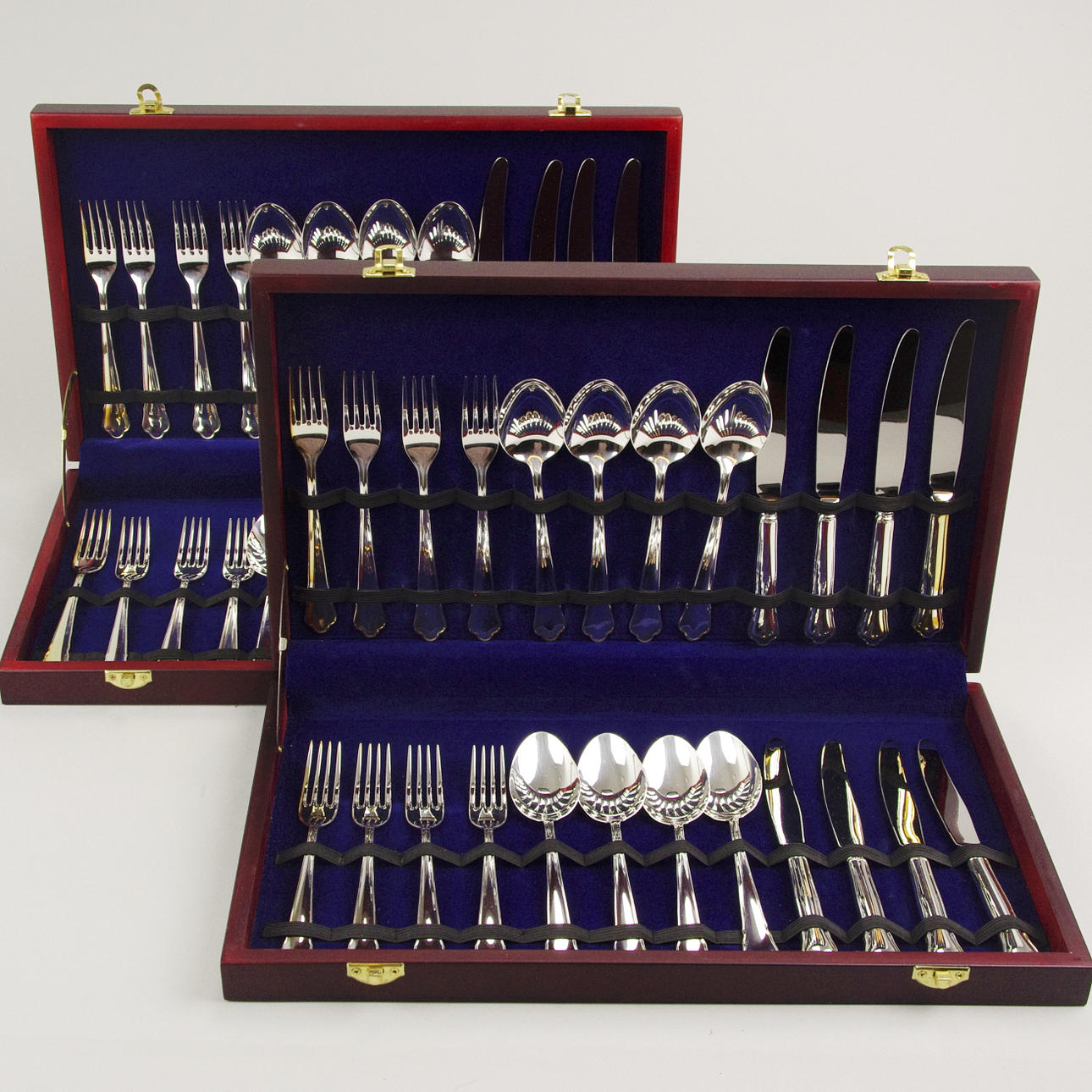 BESTICKUPPSÄTTNING I ETUIER, "Chippendale", silver.