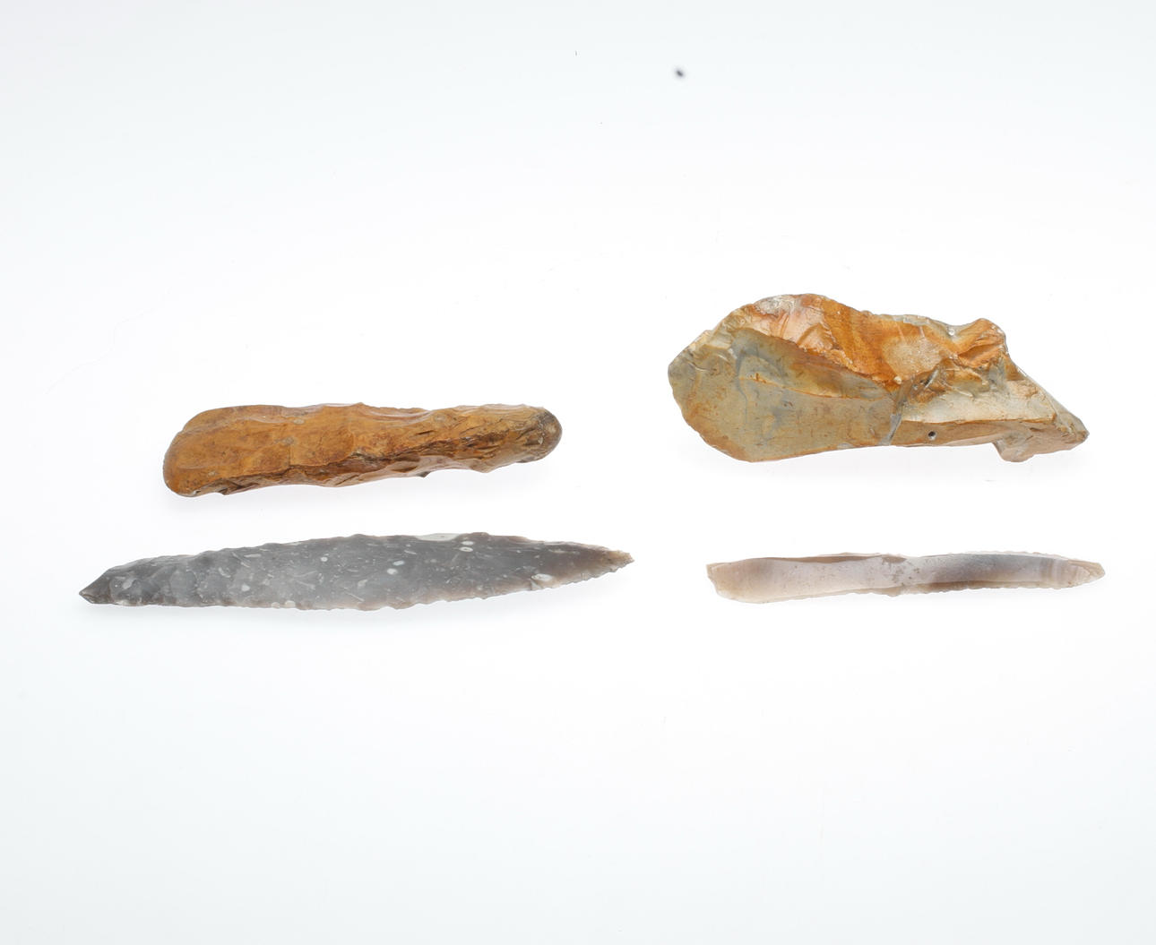 YXOR, 4 st, flinta, forntida.