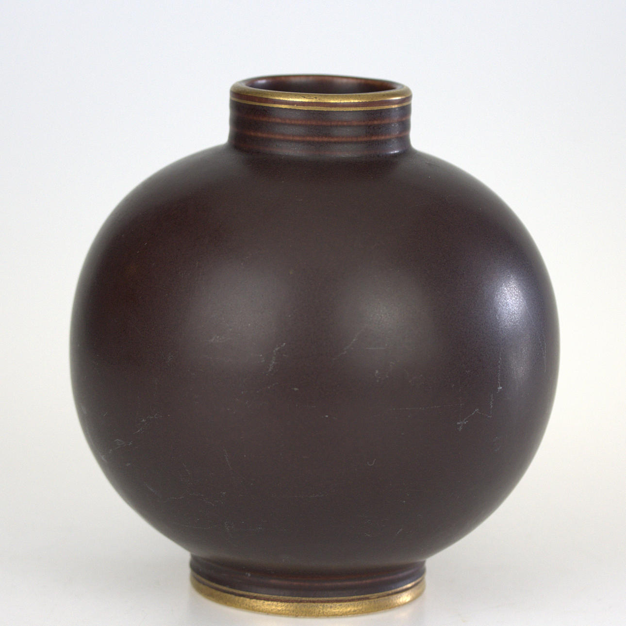 GUNNAR NYLUND. Kulvas, "Orient", keramik, Rörstrand, osignerad.