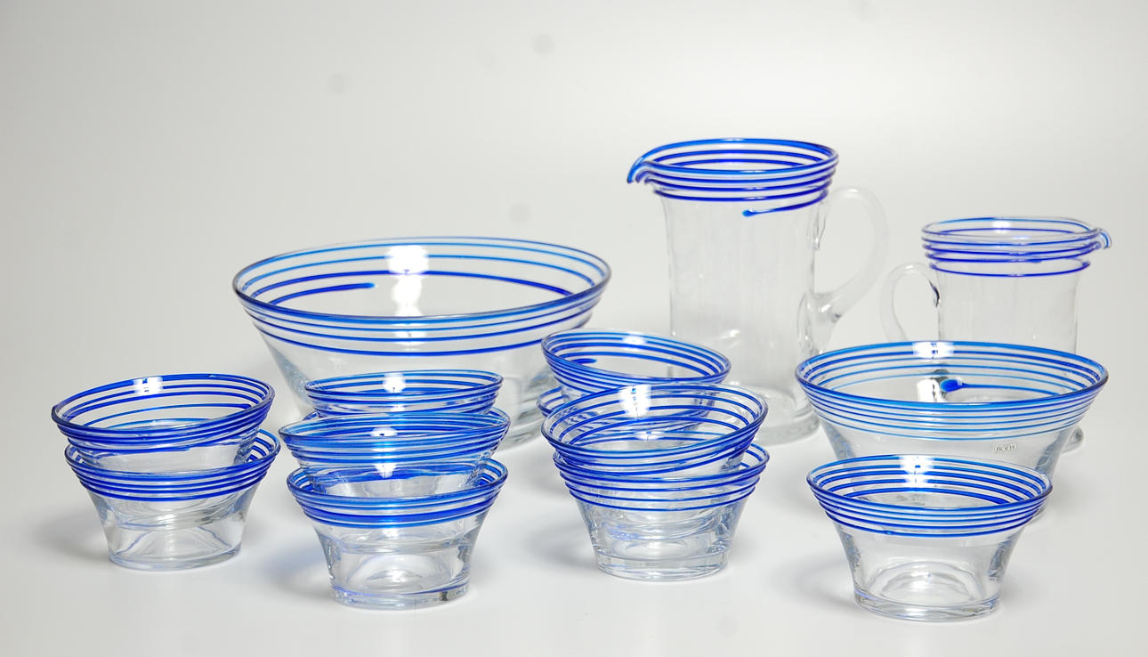 GLASSERVIS, 15 delar, enligt uppgift Ulrica Hydman Vallien för Kosta Boda.