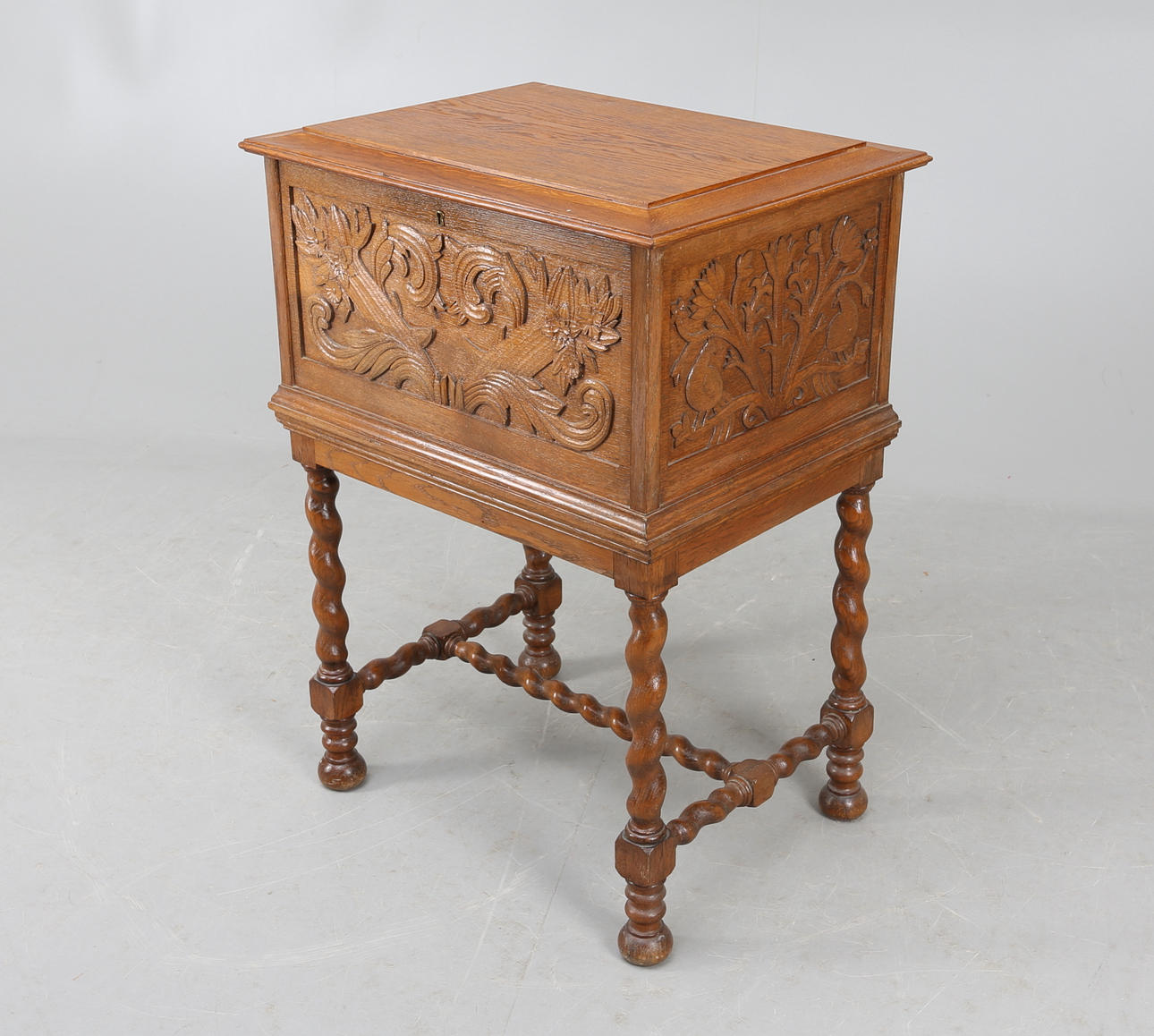 SYSKRIN, barockstil, 1900-tal.