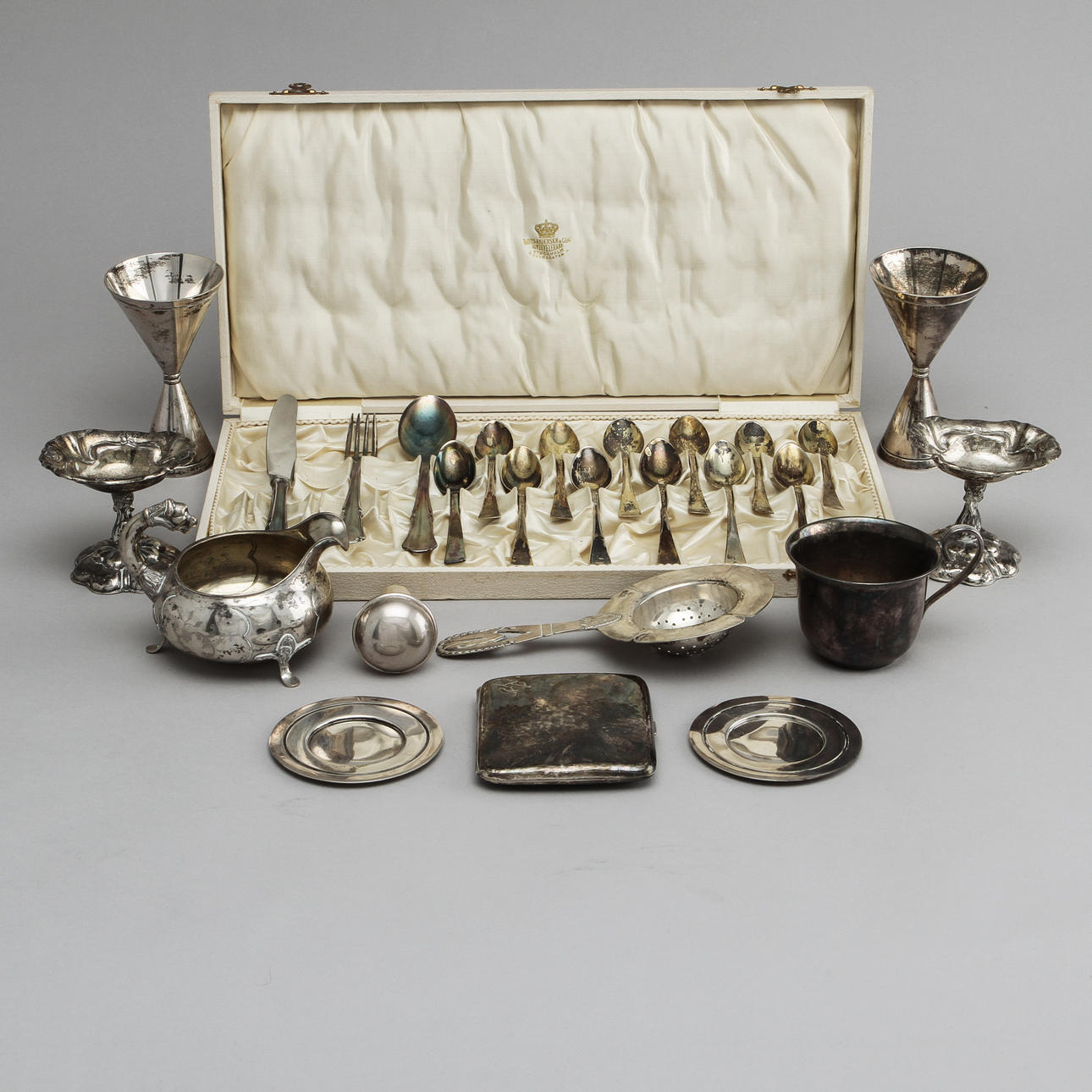 SILVER, 26 delar, vikt ca 800 gram.