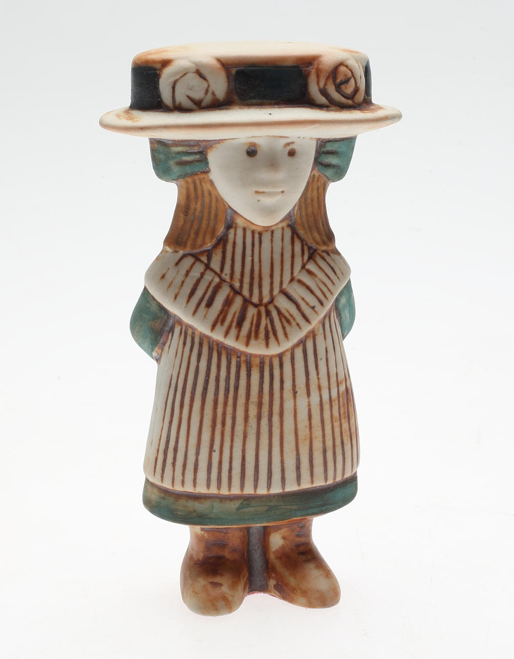 FIGURIN, flicka med hatt, stengods, Lisa Larson, Gustavsberg, 1900-tal.