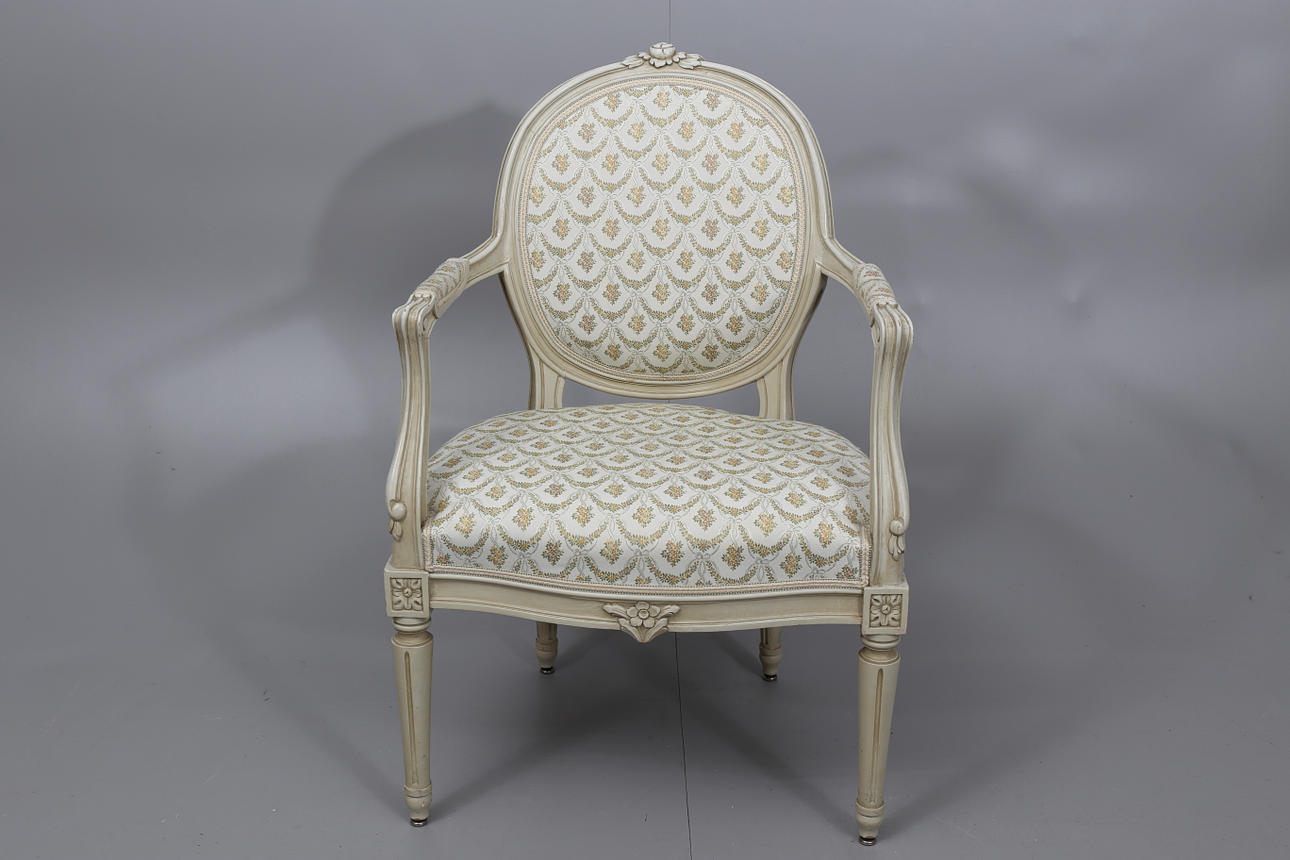 KARMSTOL, antikvit, gustaviansk stil, 1900-talets andra hälft.