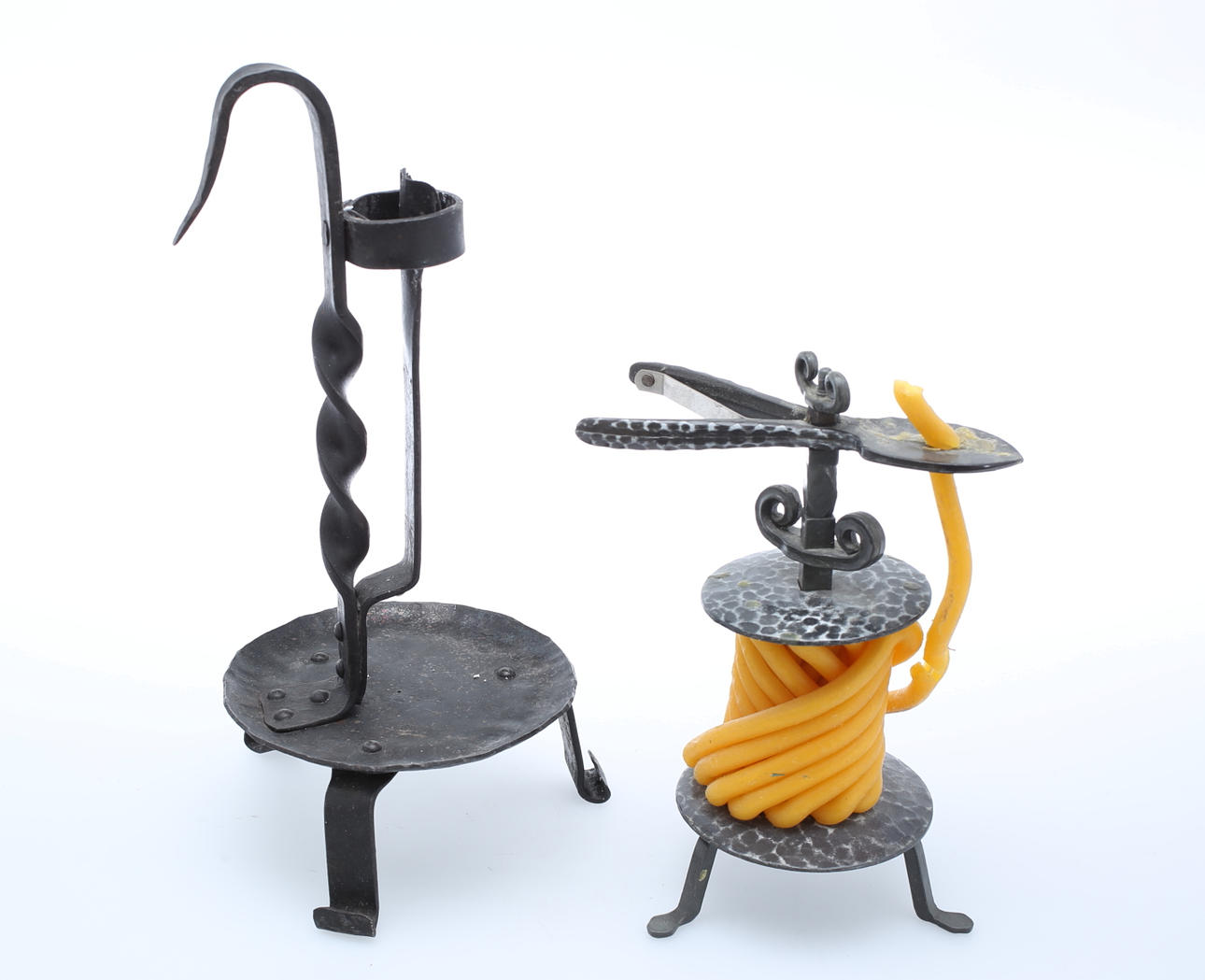 STUMPALJUSSTAKE och VAXSTAPEL.