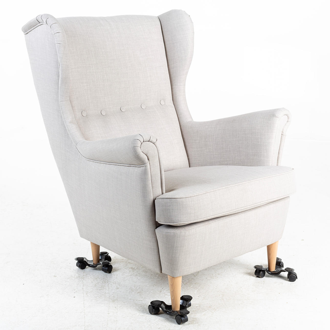 EAR-PATCH ARMCHAIR, “Strandmon”, IKEA.
