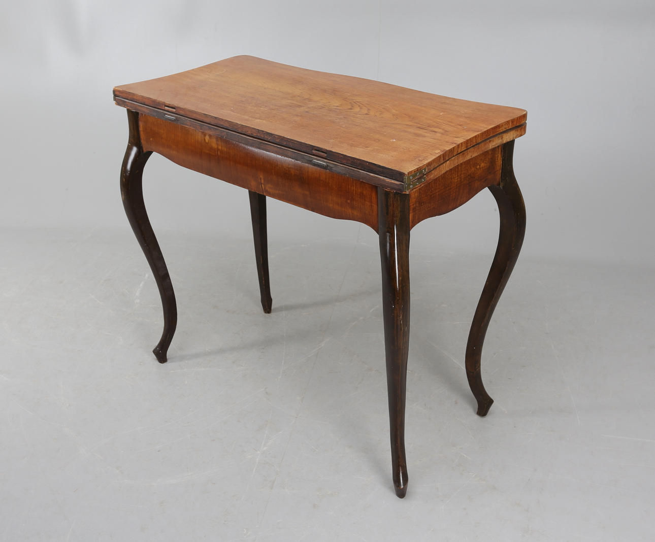 SPELBORD,rokokostil,1800-tal.