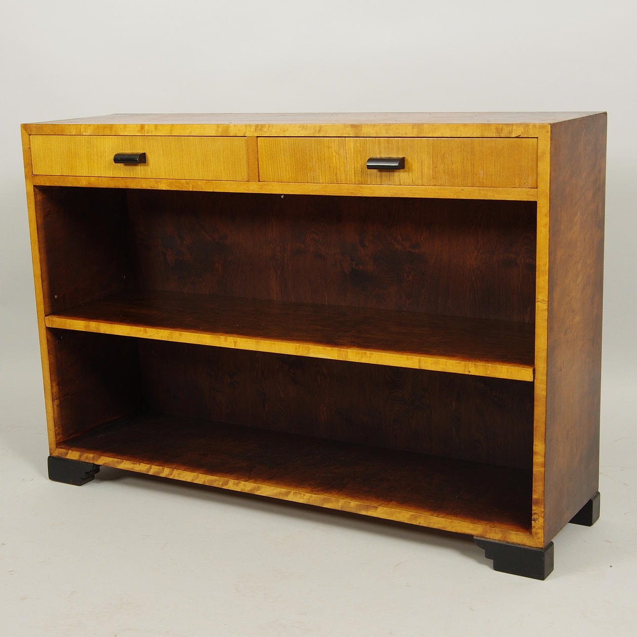 BOKHYLLA, björk med svärtade detaljer, Art Deco.