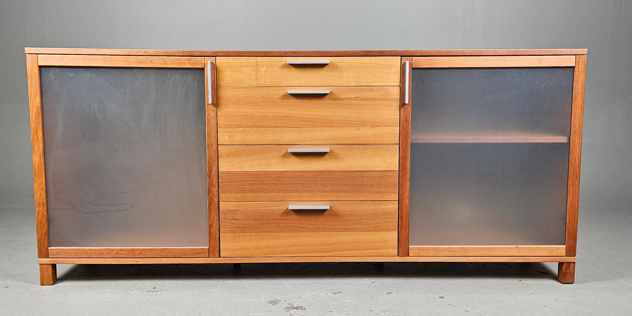 MEDIAMÖBEL/SIDEBOARD, Voice.