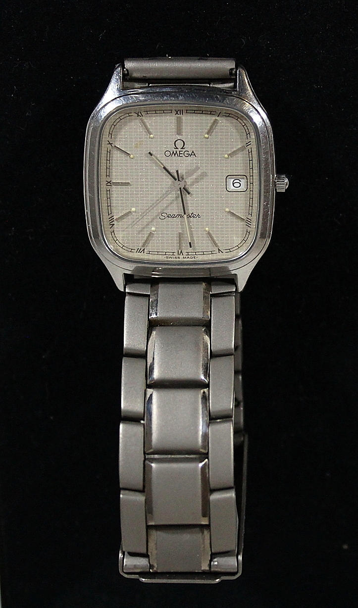 KLOCKA, Omega Seamaster Quartz.