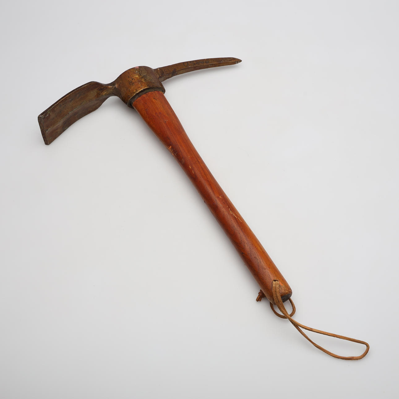 KORPHACKA, 1900-talets första hälft. USA.