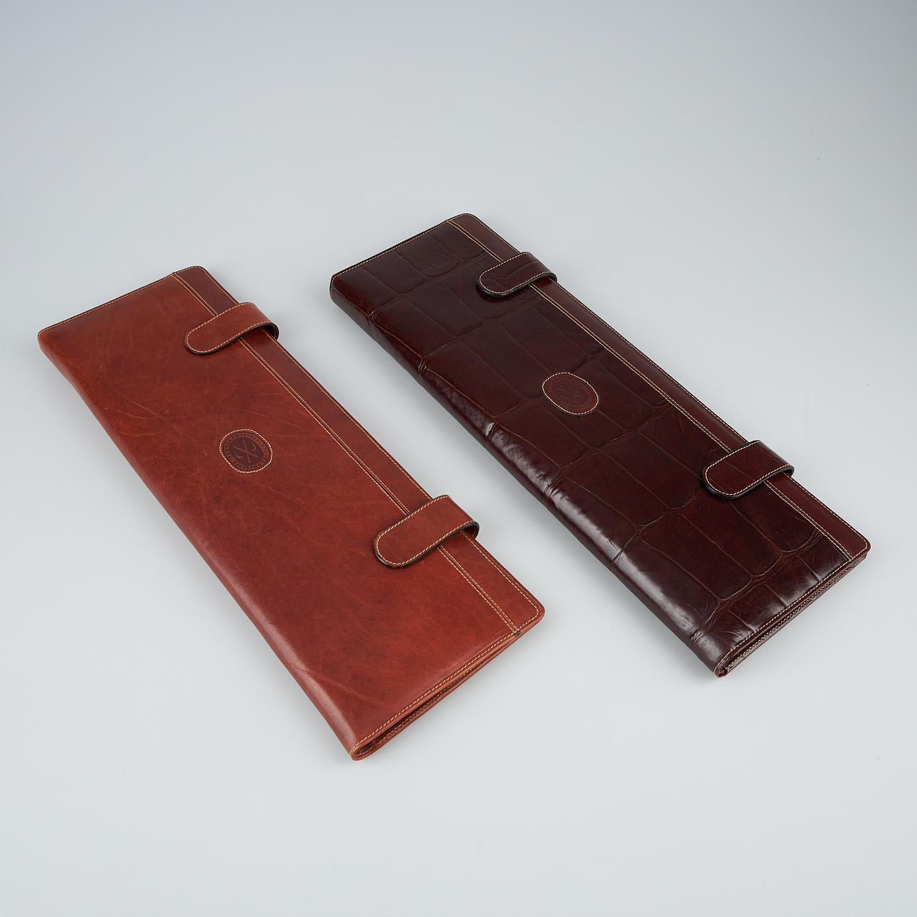 PONTUS PHILLIPE, SLIPSFODRAL, läder.