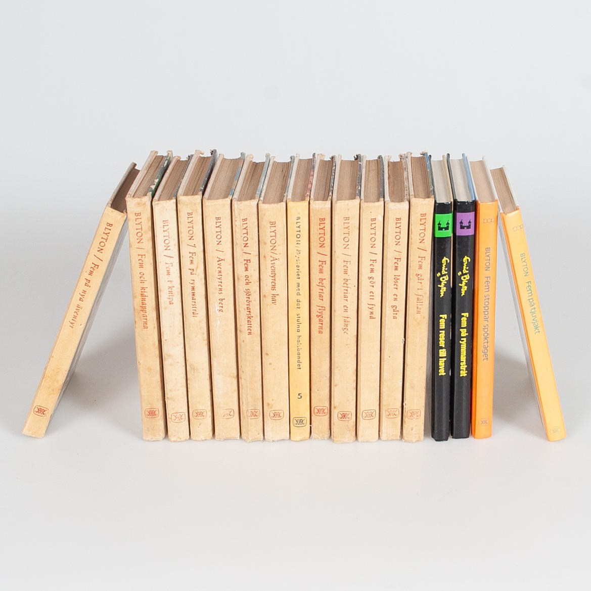 ENID BLYTON. 17, ab Mitte des 20. Jahrhunderts.