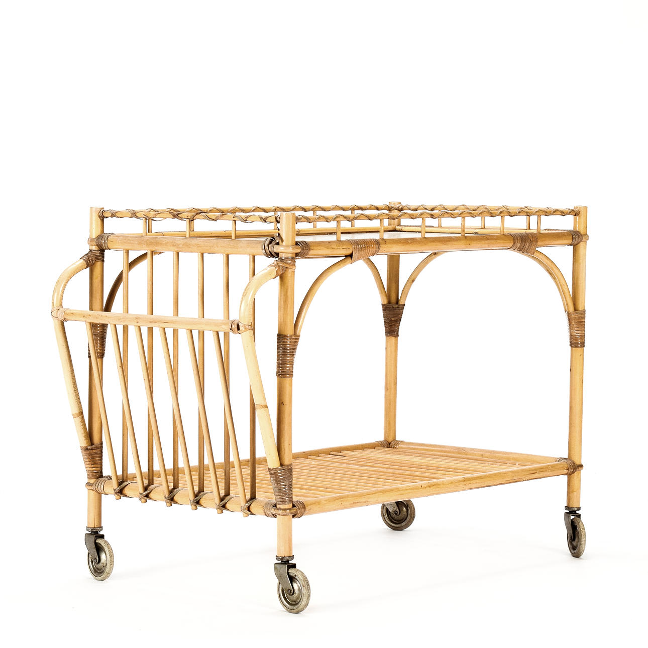 SERVERINGSVAGN GLAS & ROTTING 1900-TALETS MITT.