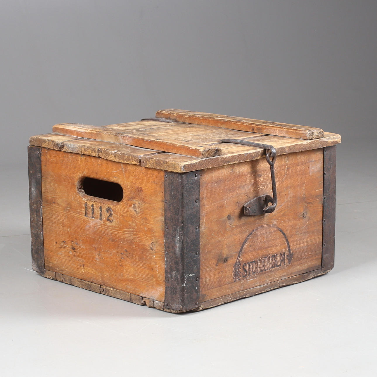 ÖLBACK, Trä, märkt 1112, Stockholm, 1900-talets första hälft.