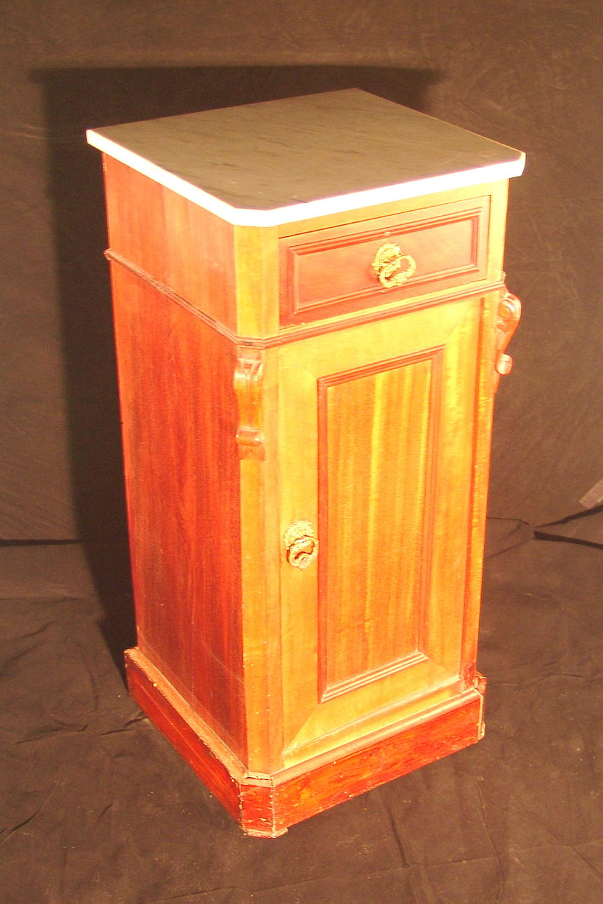 DORMITORIO, alemán, Louis Philippe, alrededor de 1870.