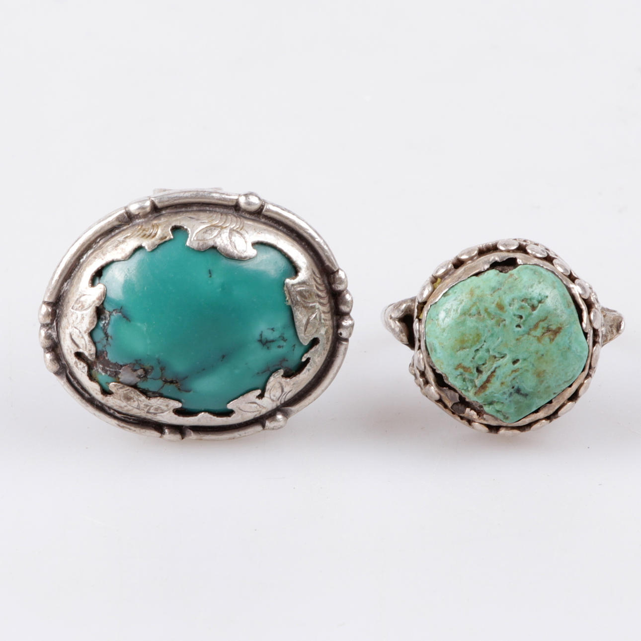 RINGAR, 2 st. metall samt turkoser, orientaliska.