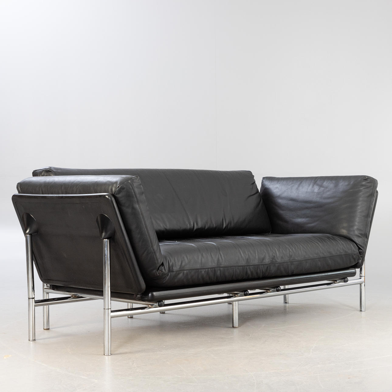 ROBERTO TAPINASSI. Ledersofa Rataplan, Roberto Tapinassi für Dema.